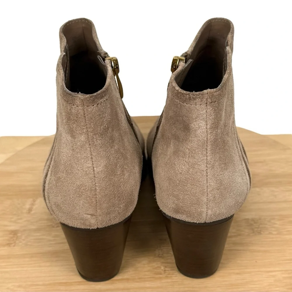 Franco Sarto Domino Suede Block Heel Tan Ankle Boots – Women’s Size 11M